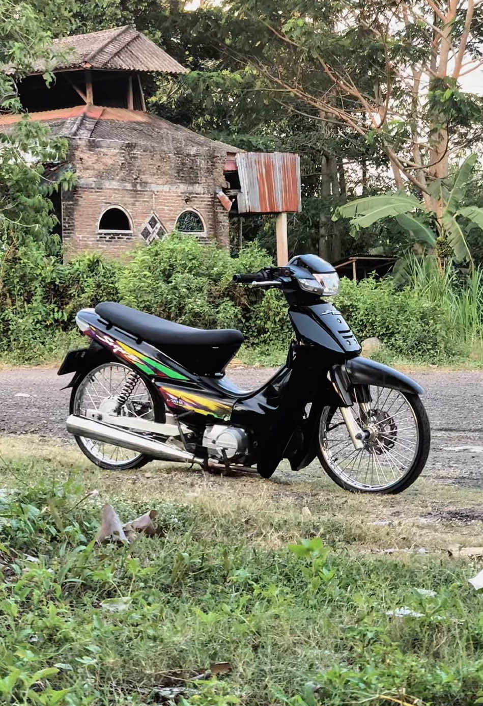ingfo knalpot  . . #supra #suprabapak #wave100 #wave100sแต่งสวยประเทศไทย #hitam 
