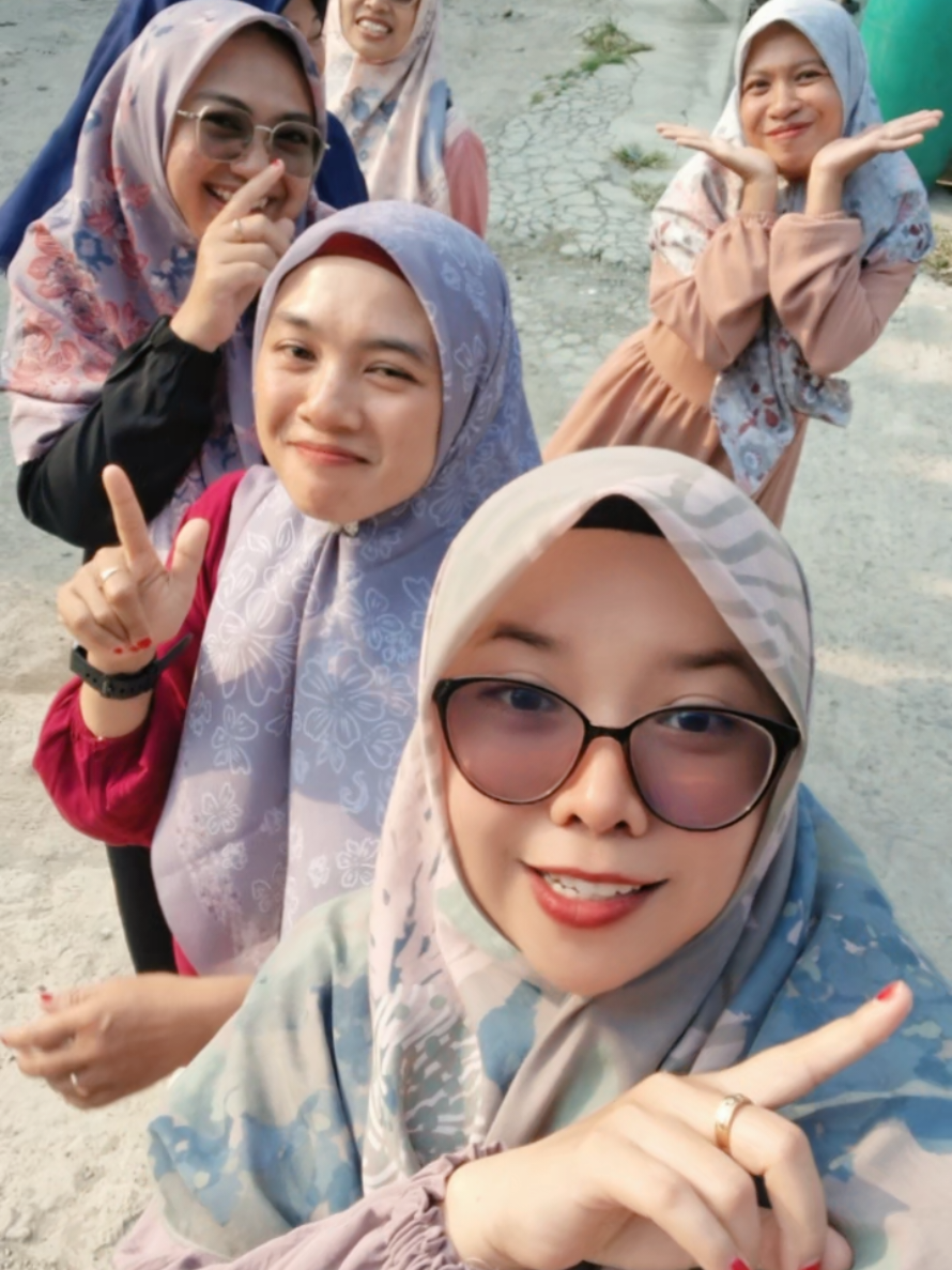 ora enek sing pro 😅 @Mommy Belvinka 💖 @Es Nauna🍦 @Siti Atik alfiah @asyura8556 