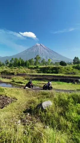 jelajah lereng semeru menggunakan ATV bikin moment anda semakin terkesan.Yuk booking atv semeru bareng mimin Info detail hub admin link ada di bio profil