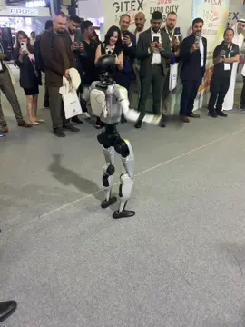 Robot FIGHT Has Started! Direct from GITEX Dubai 2025 — this AI robot moves, reacts & fights like a human! 😳 Future is not coming… it’s already HERE! 🚀 #GITEXDubai #RobotShow #FutureIsNow #DubaiExpo #StarfaceUAE    