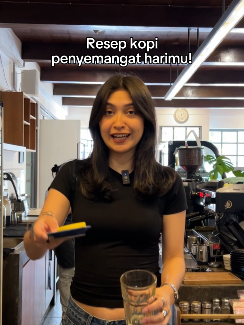 jangan sering2 minum kopi ini yaaa takut tiba2 bisa terbang 💫 #fyp #duacoffee #baristalife #coffeeshop 