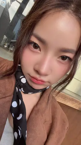 😳 