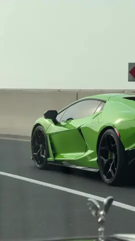 Revuelto 🔥🔥 source 📷: avacars_ #lamborghinirevuelto #lamborghini #sportscar #bull #rollroyce 