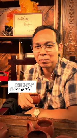 Trả lời @user10257081175 Hôm qua định bán nụ cười Có người trả giá thế rồi chẳng mua Ngồi buồn lòng nghĩ nhặt thưa Mang về không bán … xem chưa ngỏ lời ! Hôm nay lại thấy ơn trời Tình… tiền sắp cạn nụ cười vẫn nguyên Ngẫm mình có phúc , còn duyên Cười lên ta nhé muộn phiền sẽ bay ! #chinhdaotam #kevodanh #dechovui 