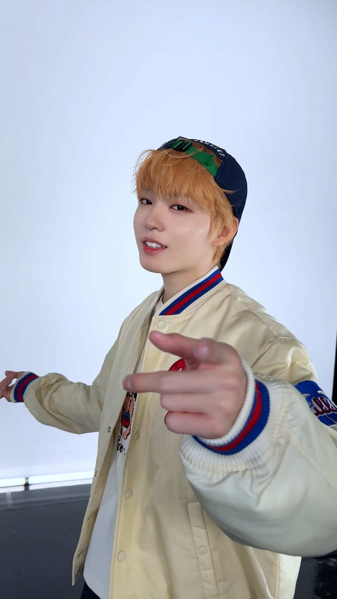 work work work work work! #주왕 #케이주 #Juwang #Keiju #KickFlip #킥플립 #My_First_Flip #처음_불러보는_노래