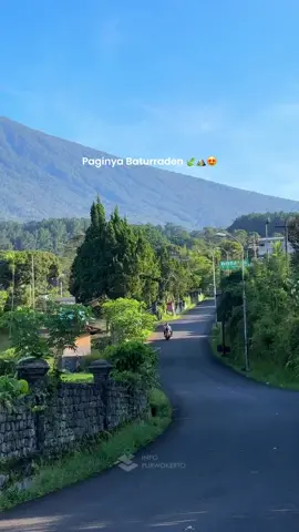 Setiap langkah di Baturraden selalu ditemani kabut tipis dan udara sejuk dari Gunung Slamet. Tempat di mana alam ngajarin kita buat pelan pelan menikmati hidup  Cr/IG: @infopurwokerto 📍 Baturraden, Purwokerto #WonderfulIndonesia #ExploreJawaTengah #Baturraden #Purwokerto 