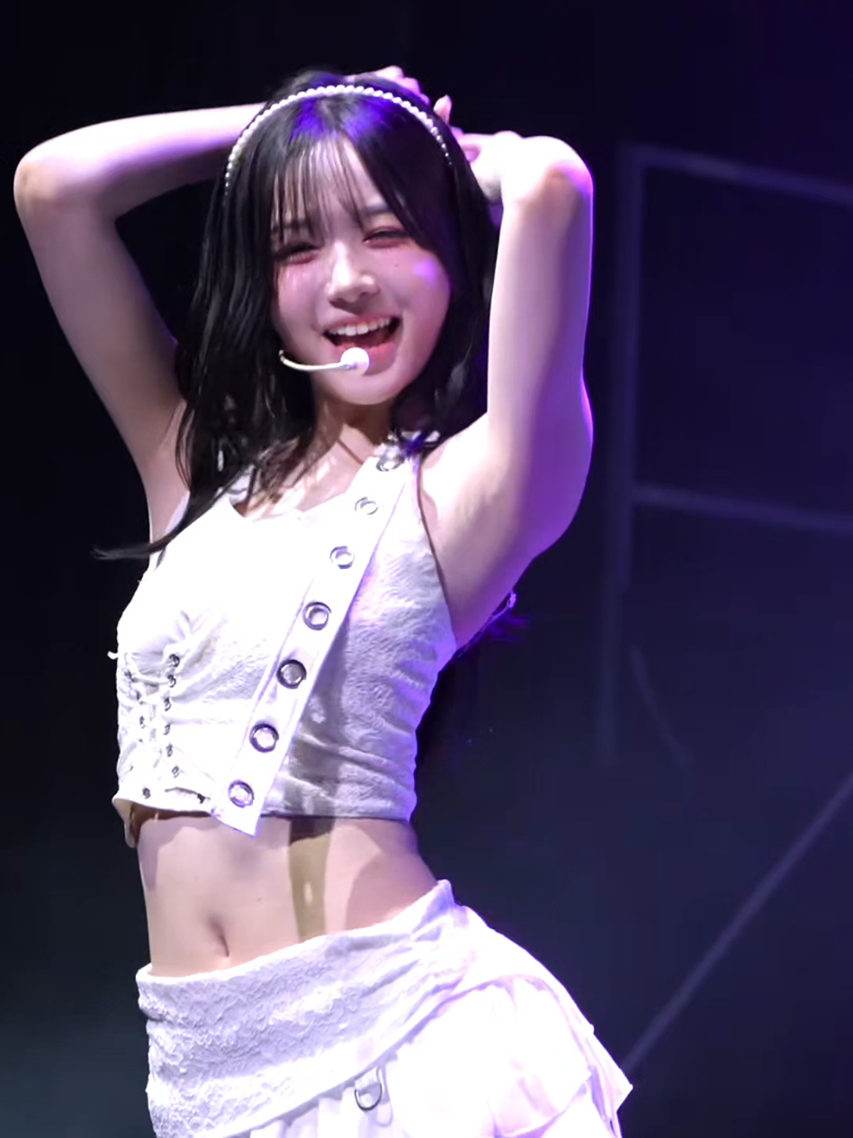 Chaewon #tripleS #트리플에스 #chaewontriples #kimchaewontriples #triplesarmpit 