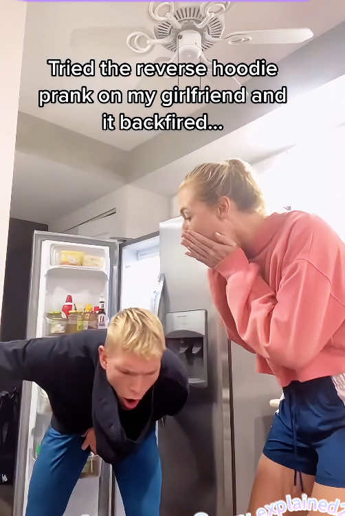 Do you like couples like this?😂😂#foryou #funny #funnyprank #scaredprank #coupleschallenge #couple #foryoupage #prank #family #fpy 