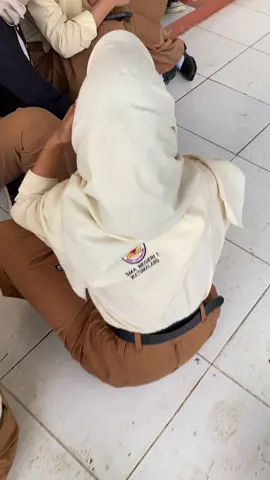 reaksi mereka kalo di pegang cepolnya #fyp #akunkelas #justforfun 
