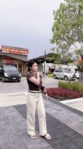 ต้องมีติดตู้น้าาา  #กางเกงยีนส์ #กางเกงขายาว #แต่งตัว #กางเกงเอวสูง #แต่งตัวผู้หญิง 
