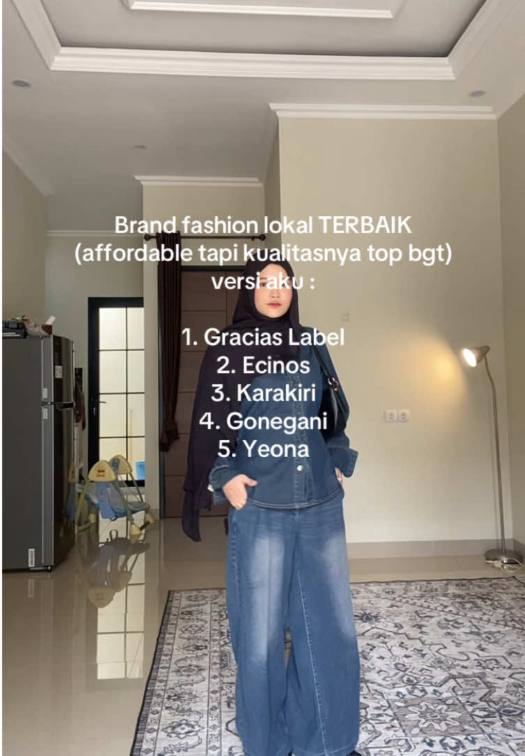 Coba spill versi kalian dong  #OOTD 