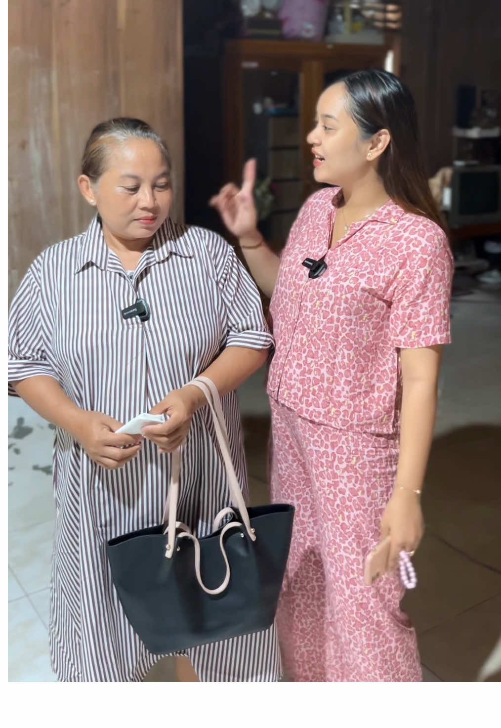 wes koyo perawan meneh😍 @Ibuksri  jan ampuh tenan semir rambut seko @MYIWE  #PraktisCaranyaNyataHasilnya #Myiwe #HairColoringShampoo #ShampooUban #ShampooUbanNonAmonia 