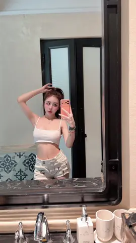 Vì sự tử tế của em, em biết mình không mất gì cả Nếu có mất, chắc mất thời gian.🥴