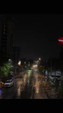 lantas bagaimana mau menyamakan langkah, jika ke tempat ibadah saja kita beda arah
