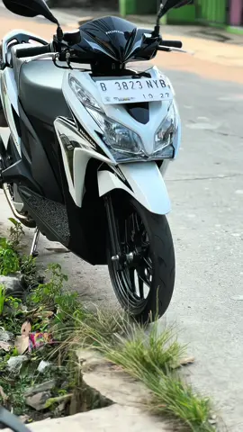 gemes apa 😁#foryoupage #vario #vario125old #kzr125old #vavarioan 