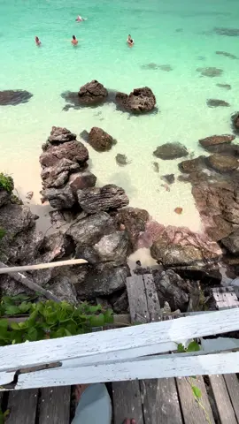 หาดขาวน้ำใส พัทยา🌊👋🏻#หาดตาแหวน #เกาะล้าน #ครั้งหนึ่งในชีวิต #อย่าปิดการมองเห็น #ฟีด 