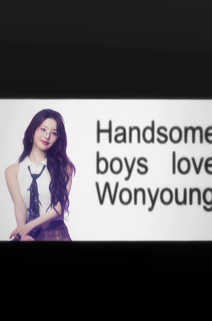 ngidolin boneka🤭 #wonyoung #jangwonyoung #ive #fyp 