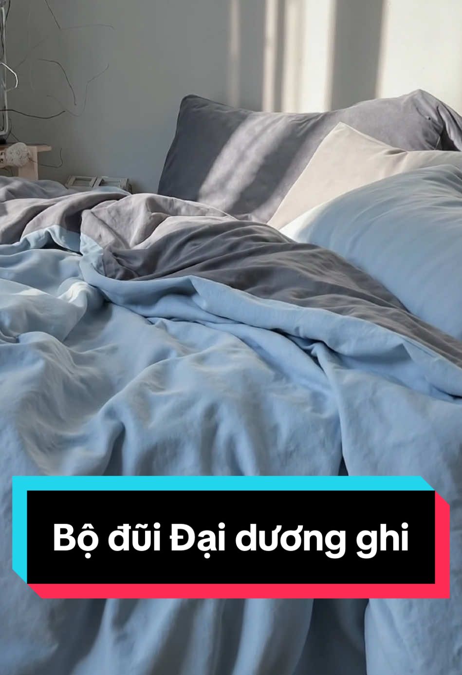 Màu chăn ga kết hợp xanh nước nước và xám, dùng cho phòng ngủ nào cũng thấy hợp mà trông sanggg #gocmo #changagoi #phongngudep #roomdecor #cotton 