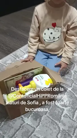 Deschidem un colet de la @Cont oficial HiPP România alături de Sofia , mulțumi frumos 🥰🫶🌞 #unboxing , #hipp , #mamici , #mamicipetiktok 