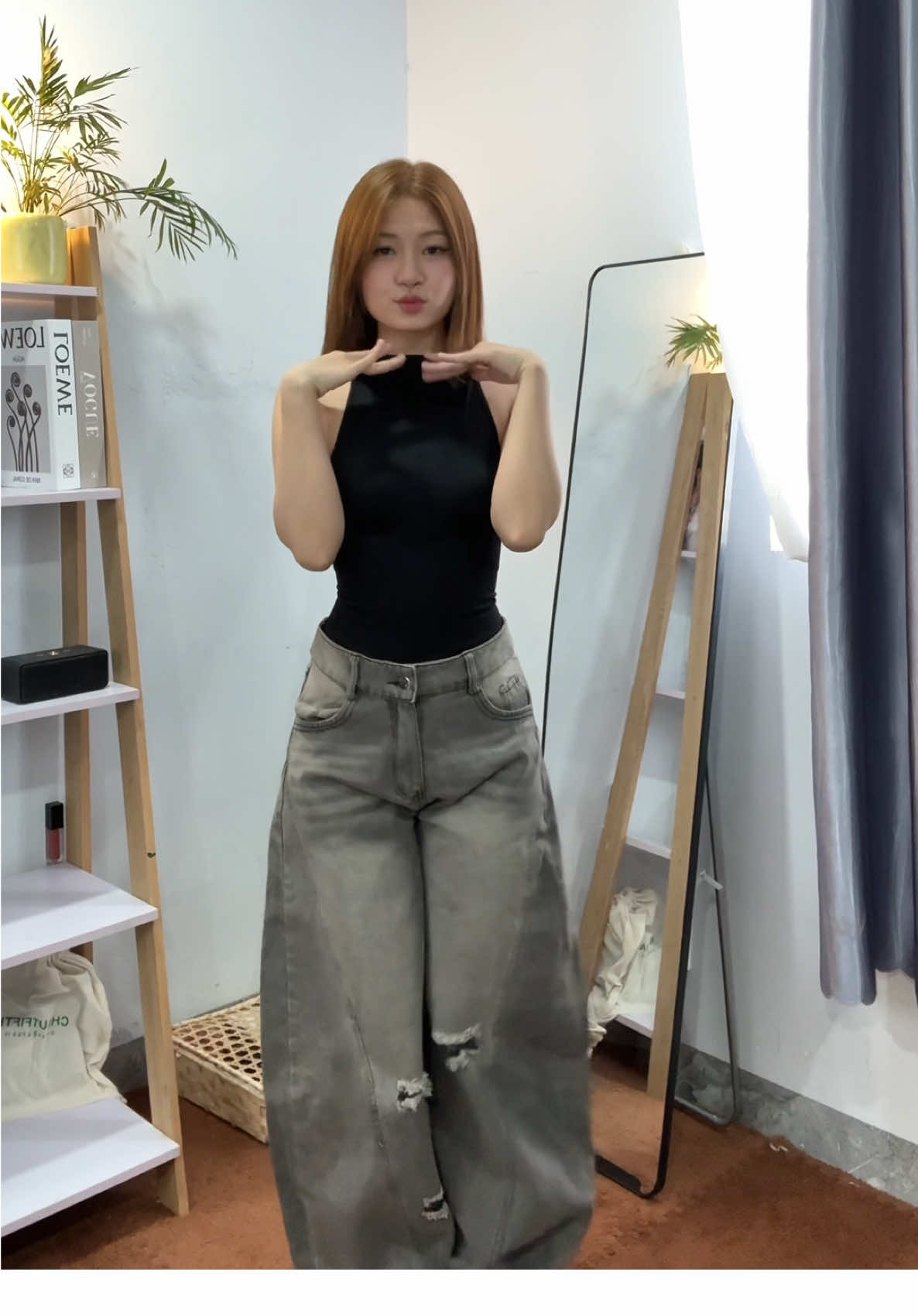 #CapCut 1m5 đâu lụm quần này liền cho tui #jeans  #OOTD #fyp #outfit 