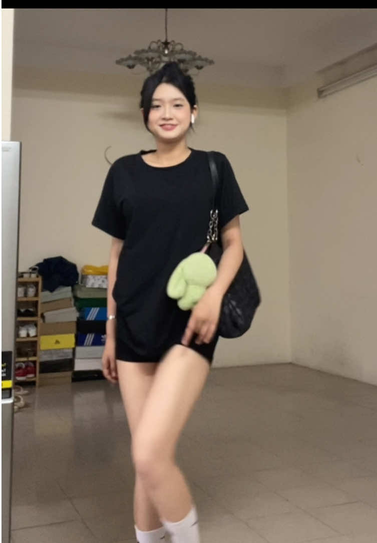 Đứng nhảy nhảy muộn luôn h tập