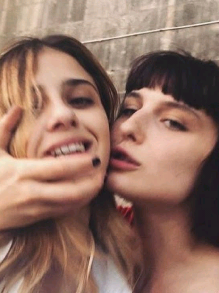 @betül askim bitanem iyi ki varsın iyi ki dogdun seni cok seviyorum daha cok sey yazardım ama önemli olan söylediklerimiz ya da yazdıklarimiz degil hissettirdiklerimiz🫶🏻#babynetflix #aerr1n #fyp #chiaraaltieri #ludovicastorti 