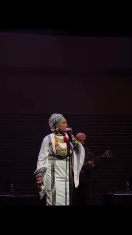 maman @Oumou Sangaré ❤️