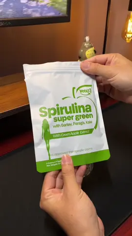 Kung lagi kang pagod, bloated, o constipated — baka kailangan mo na ng Weekit7 Spirulina Super Green 🌱 Tutulungan nito yung katawan natin na mag-detox at mag-boost ng energy⚡️ #weekit7 #spirulina #barley #healthylifestyle @WeeKit7 Life  🏷️ spirulina drink | detox greens | energy booster | gut health drink | barley kale paragis | weekit7 super green | natural supplement | wellness drink | detox supplement | healthy habit