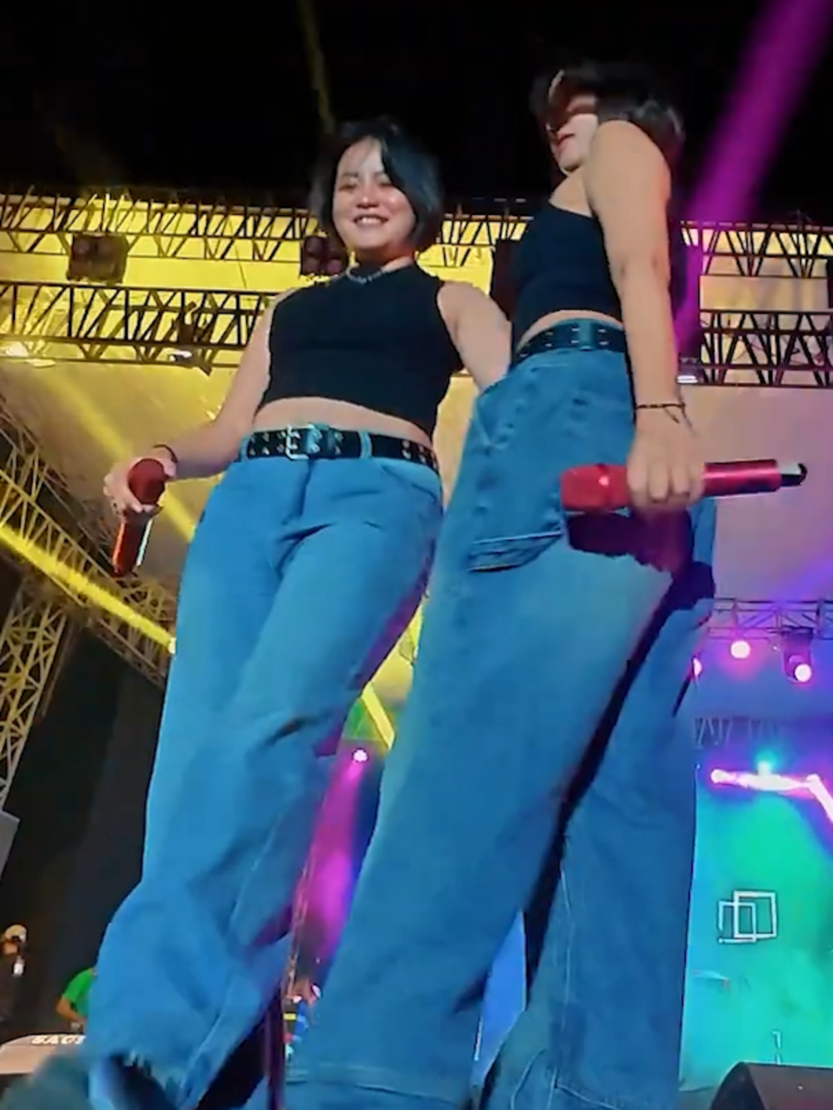 DELLA MONICA X GEMOY DJ GEMOY - KUCING GARONG (LIVE BONDOWOSO) ##soundviral #AMBYAR #musikambyarindonesia #videoviral #template #dance #JEDAGJEDUG #djtiktokterbaru #dcterbaru2025 #djremix #djremixviraltiktok #dellamonicaXDJGEMOY #dellamonica #gemoydjgemoy