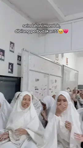 semoga mereka (yang tidak senang dengan kehidupan pesantren) segera Allah lembutkan hatinya🥰🤲🏻 #santrihebat  #banggajadisantri  #santrikeren 