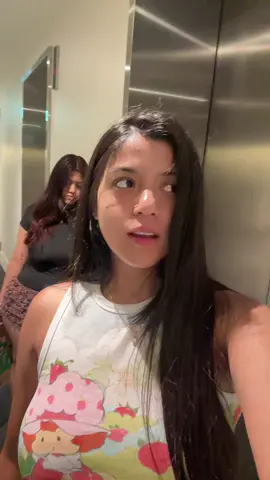 Ekdum Garib Cha 1$ donate gardinu @serena #fyp #foryoupage #nepalitiktok #nepali #sisters 