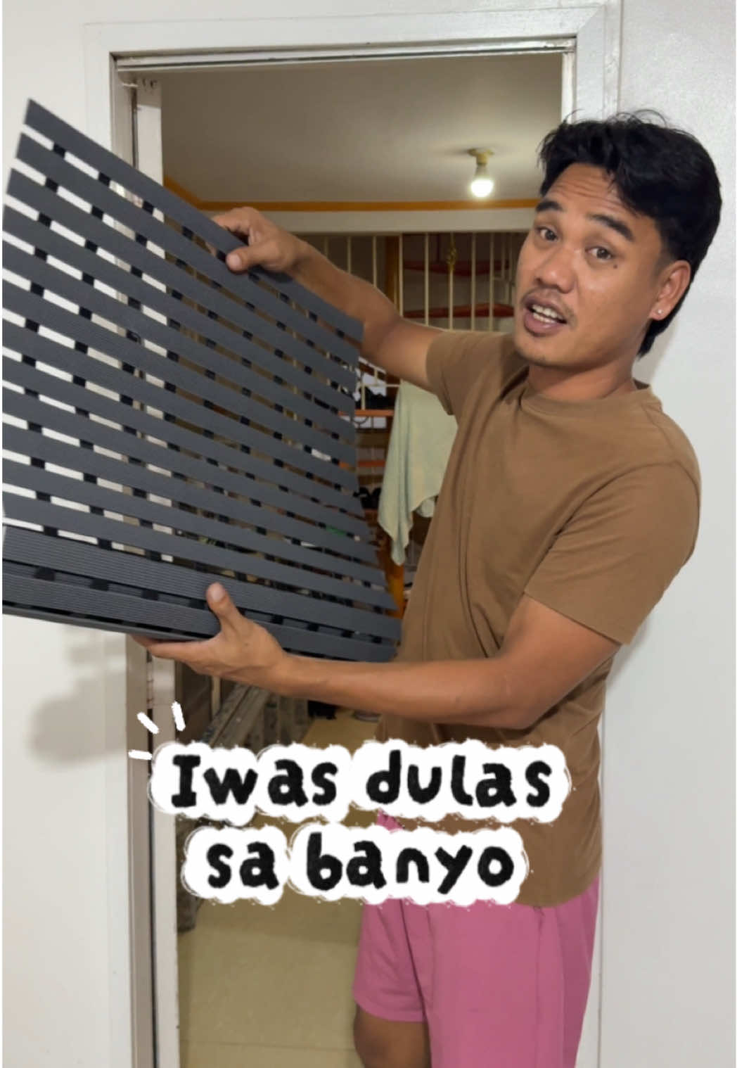 Kailangan to sa banyo para siguradong safe mga seniors at bagets! 🤩💙 #antislip #bathroom #bathroommat #bathmat #dulas 