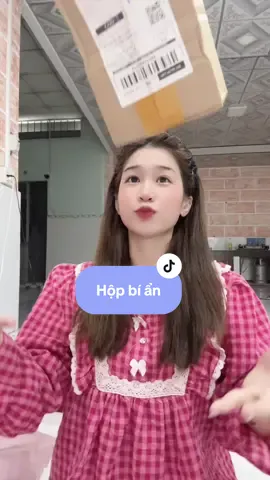 Mấy bà khui ra món gì dọ 🤭#lykimngan☁️ #lykimnganreview #lykimnganriview #xuhuong 