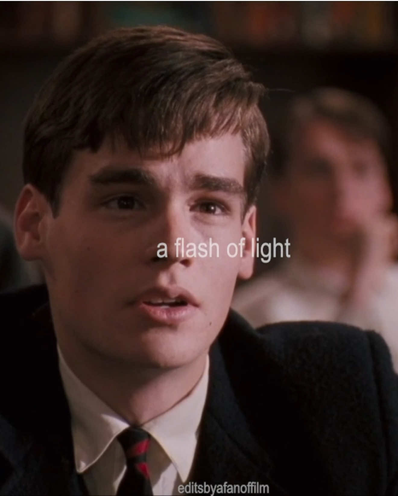 i watched this movie for the first time the other day 💔💔 (also plsss try understanding my interpretation of the song) #deadpoetssociety #deadpoetsociety #ethanhawke #foryoupage #fypシ 