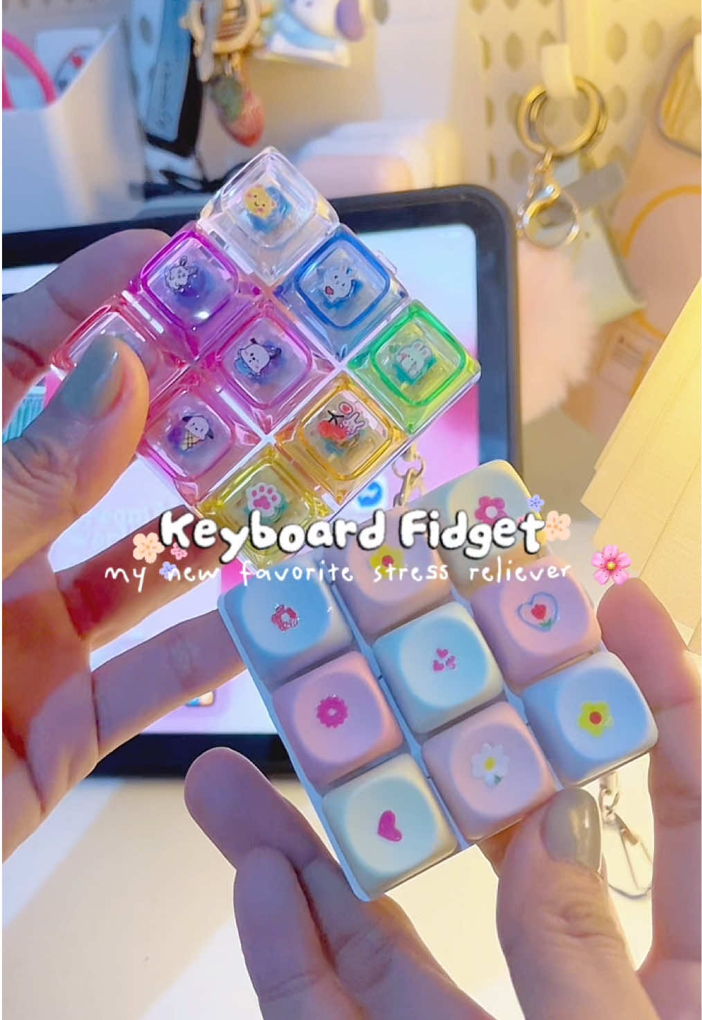 my new favorite fidget keyboard—my new favorite stress reliever 🌸🎀 #fidgettoys #fidgetkeyboard #keyboardkeychain #fidget 