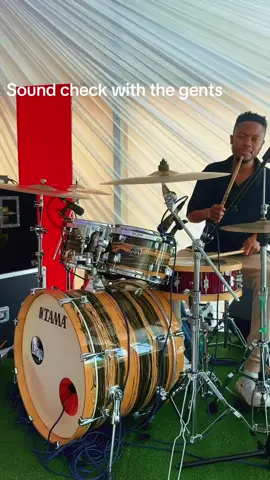 Behind the desk: myself  @Bonginkosi Maseko253 @Papisto Rodney Sekgo @Thiago Mphahlele 