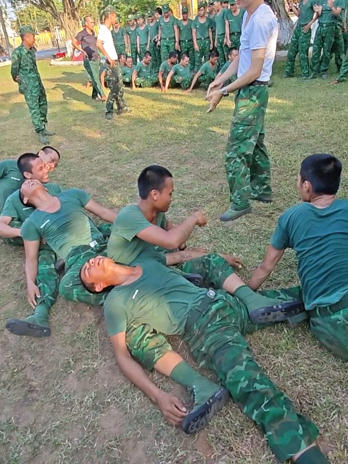 CỐ LÊN! CỐ LÊN! SẮP TỚI RỒI! SẮP TỚI RỒI!!!  Vui thì vui đó mà hơi tốn quần nha:)) #chubodoi #hauphuongvungchac #fyp #xh #kyniem 