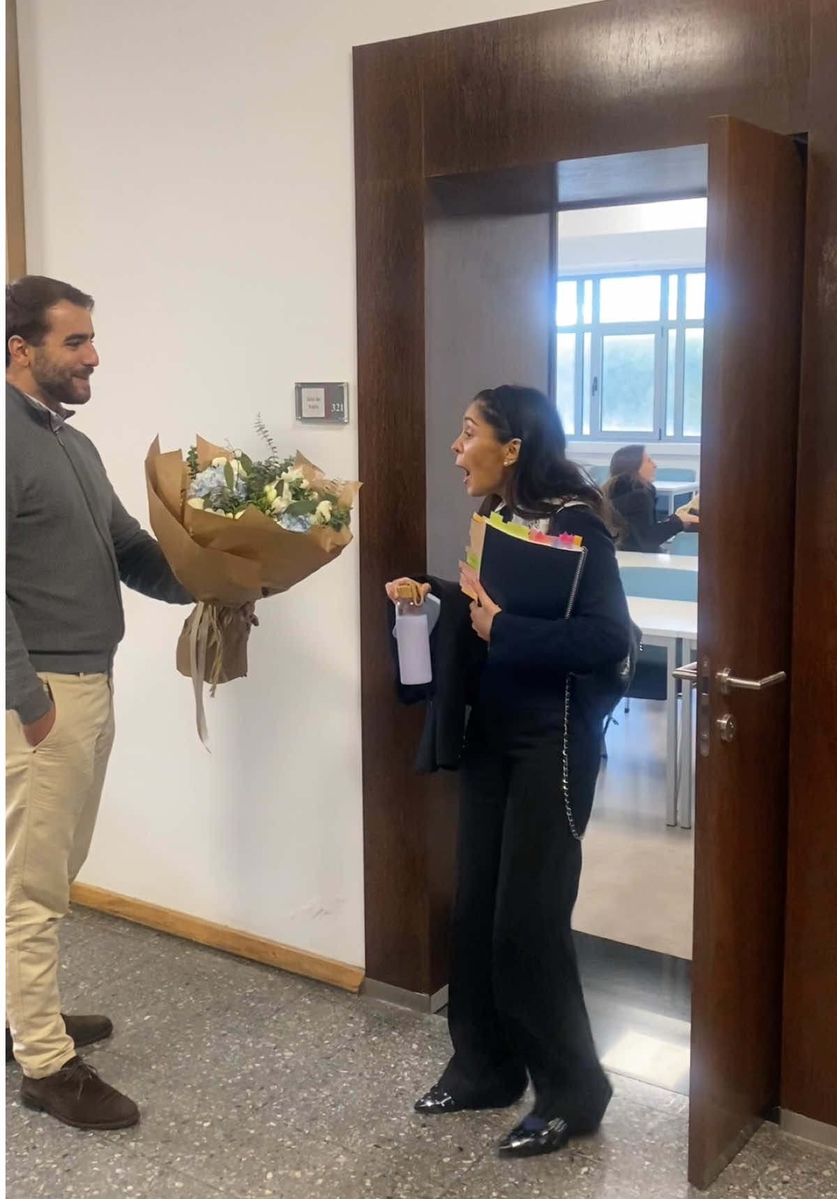 you make it so easy to fall in love 🤭 #fyp #couple #surprise #reaction 