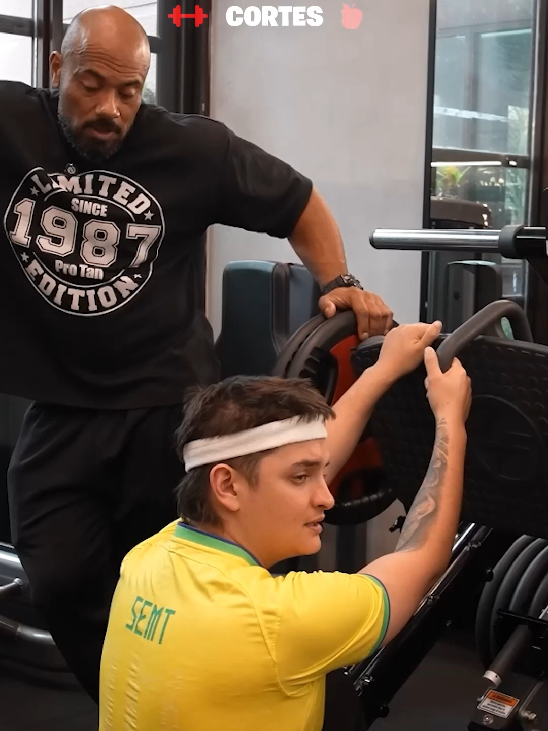 Thiago sem T perdeu sua mãe? #juliobalestrin #thiagosemt #maromba #entretenimento