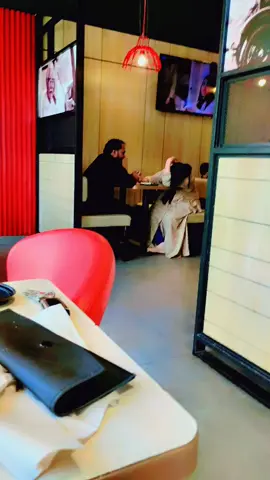 Something crispy just landed in f9,  Islamabad! Your favorite KFC is now serving up that hot two samosa one cup of tea with a live🫢... rehny deti hu move on Kar leti hu .. 