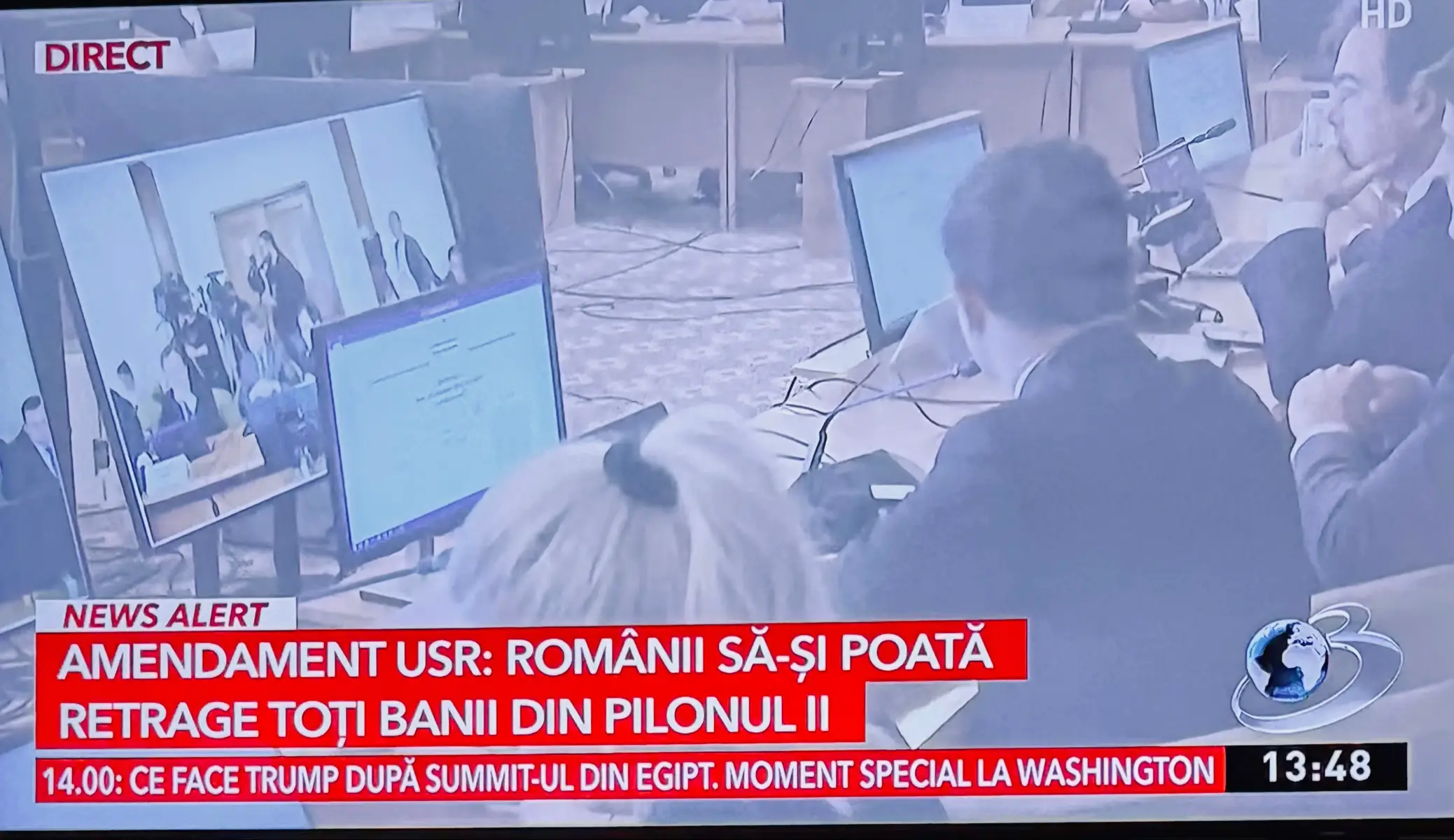 În Pilonul 2 erau în total \(177,4\) miliarde de lei active nete în administrare, iar la sfârșitul anului 2024 suma totală plătită către beneficiari și moștenitori a fost de \(3,1\) miliarde de lei. Această sumă include contribuțiile brute virate, câșigurile din investiții și comisioanele.