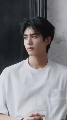 พรุ่งนี้ผู้ชายเราเค้าจะมาขายของคะรอชมคลิปจากMIKMOTOคะ#ซ่งเว่ยหลง #songweilong #宋威龙 