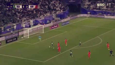 ادري انه خسرنا فيها بس حاولنا٩٠ دقيقة يا رفاق نكتب التاريخ إذا فزنا يا إلهي ستهتز السعودية وسيهتز العالم بأكمله#المنتخب_السعودي #الهلال #الاتحاد #الأهلي #fyp 