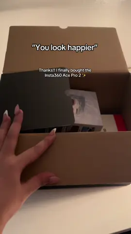 Finally!!❤️ ARCTIC WHITE ✨ #insta360acepro2 #xplorergripkit #unboxing #fyp #waitisover 