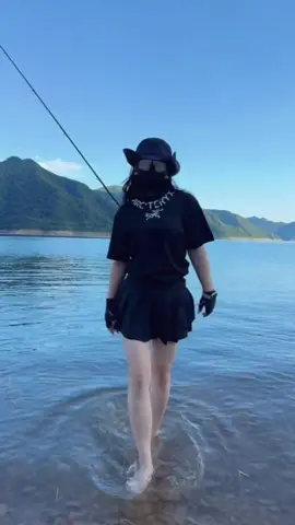 So what if I can’t catch any fish?I’ll just treat this as going out for fun#fishing #girlfishing #fyp #dance #foryoupage 