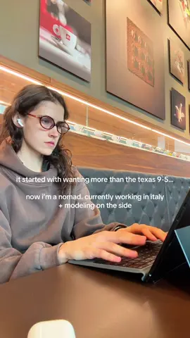 hire me if you need social media help. i’m affordable and fun 🤝🏻 #fyp #marketing #socialmediamanager #model #nomad 