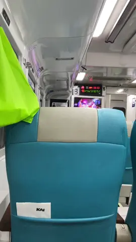 Nih mentahan buat bikin story di kereta #Cakrabuana  Siapa nih langganan KA Cakrabuana? #keretaapi #fyp #viral #purwokerto 