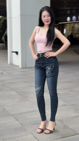 Quần jean nữ lưng cao thiết kế đắp tim dễ thương vãi giãn cho chị em 40-80ky