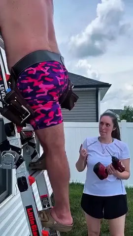 Drill prank on my husband 🤣🤣#scareprank #drill #funnyvideo#funnyprank #prankvideo