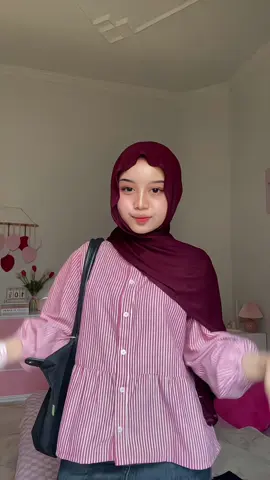 Aku pakai yg stripe pink red❤️